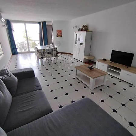 Santa Eulália Coral T1 - *