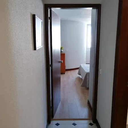 Santa Eulália Coral T1 - *