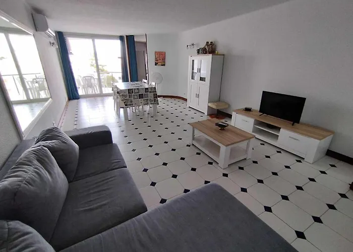 Santa Eulalia Coral T1 - *